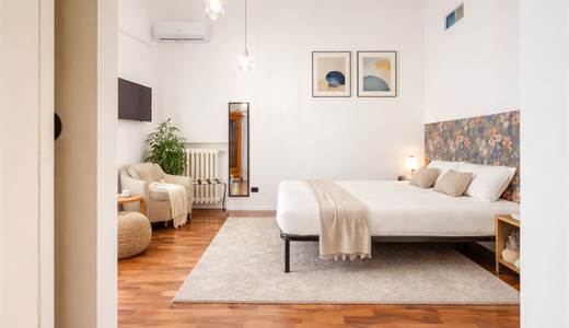 A pochi passi dal Lungomare – Ampia proprietà ristrutturata con tripla organizzazione interna in Via