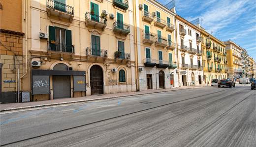 Negozio in vendita a Taranto