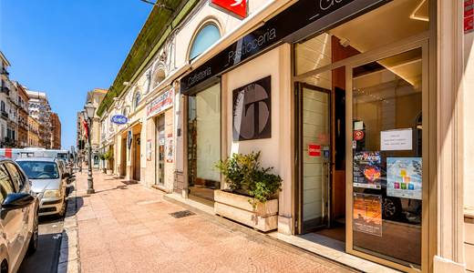 Storica attività di bar, pasticceria e gelateria – Via Anfiteatro, Taranto